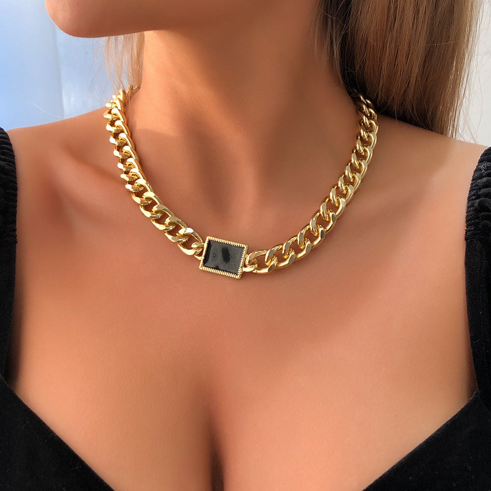 Elegant Gold Chain Necklace - Simple Personality Design