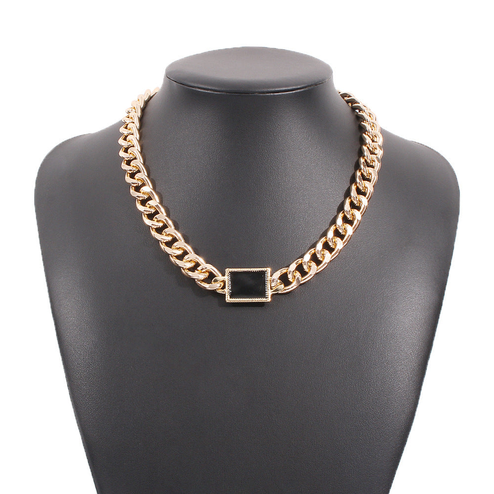 Elegant Gold Chain Necklace - Simple Personality Design